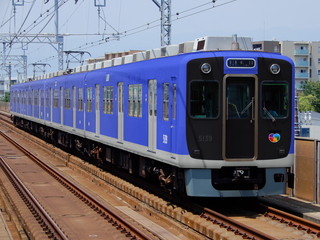 リノベーション車両 (塗分け違い)
