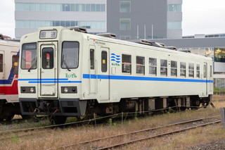 叡山電車色(川)